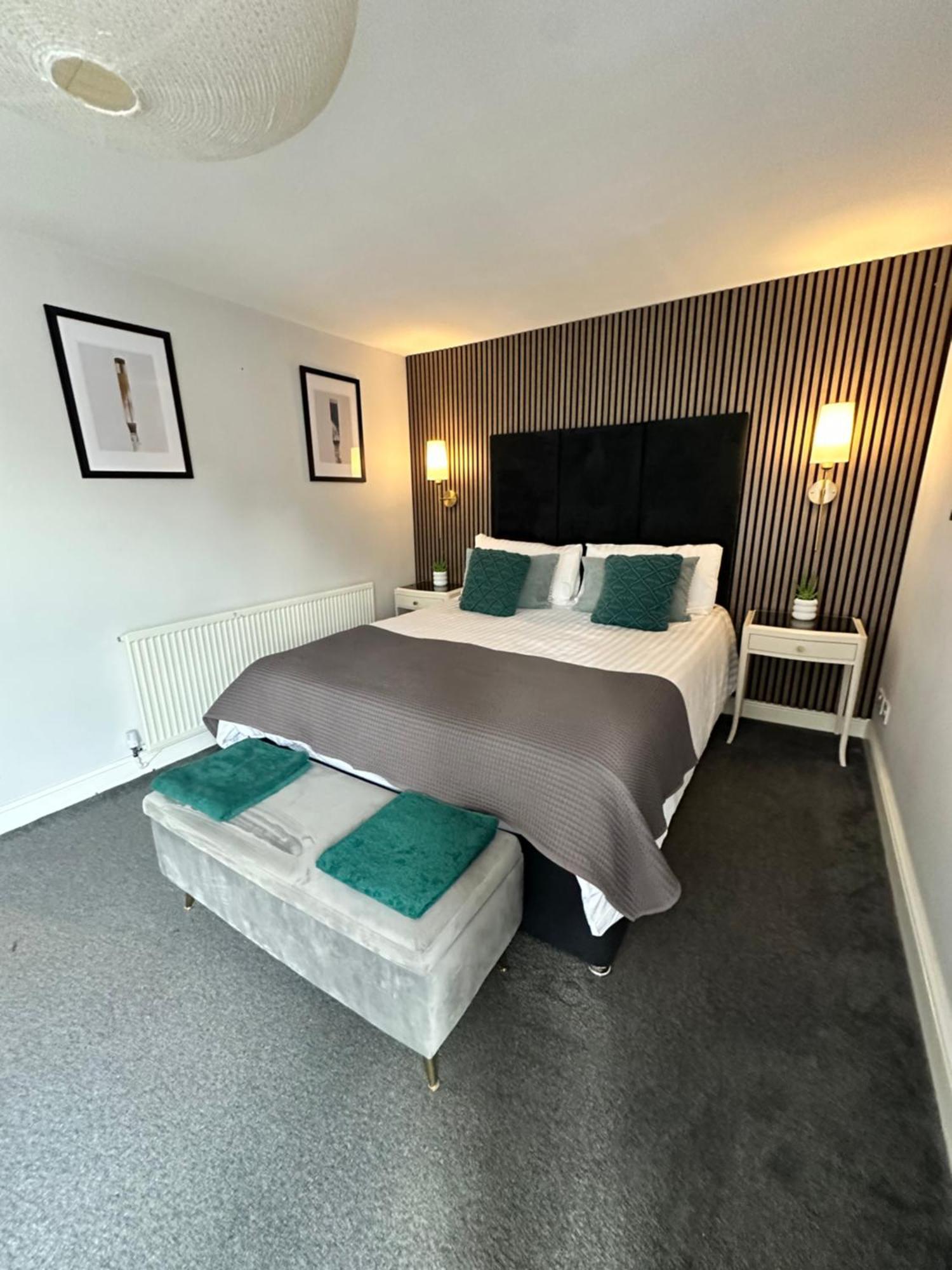 Waterside Mufc & Trafford Centre Townhouse 4 Bedroom Free Parking Манчестер Экстерьер фото